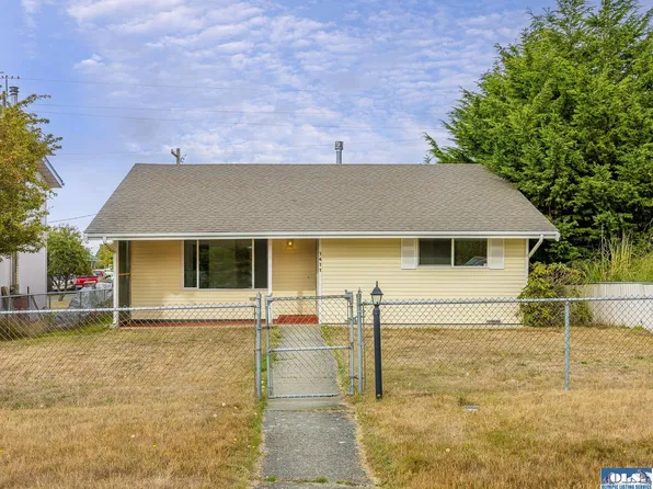 1411 W 6th St, Port Angeles, WA 98363