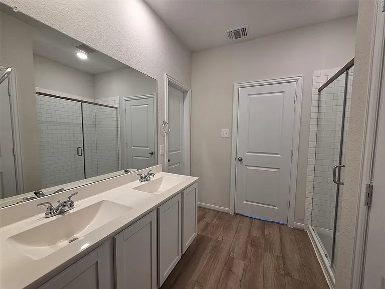 8902 Grand Western — Photo 24