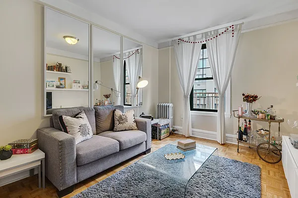 Rented by Cooper & Cooper Real Estate | media 1