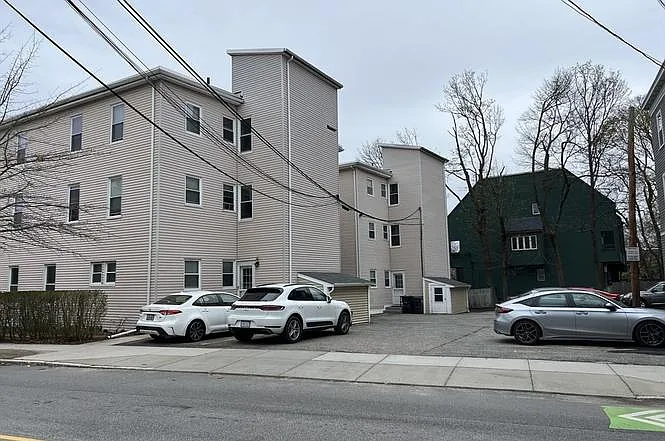 2 Sherman St #2A-3 — Photo 16
