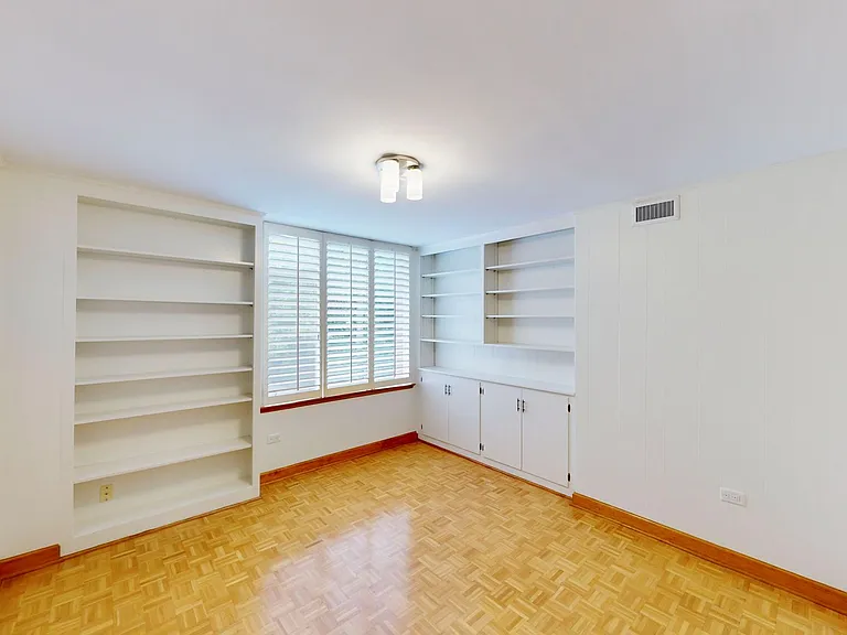 1300 Queens Rd #309 — Photo 24