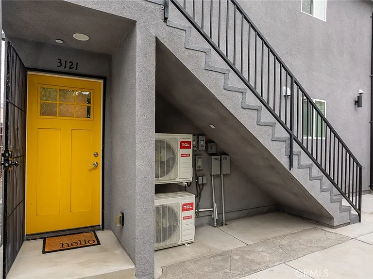 3121 Obama Blvd — Photo 5