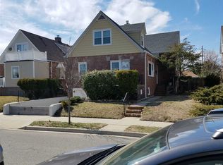 561 Laurelton Blvd, Long Beach, NY 11561