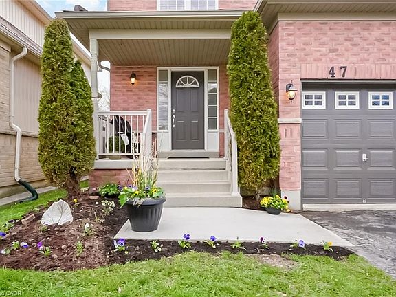 3rd image of 47 Barrett Ave