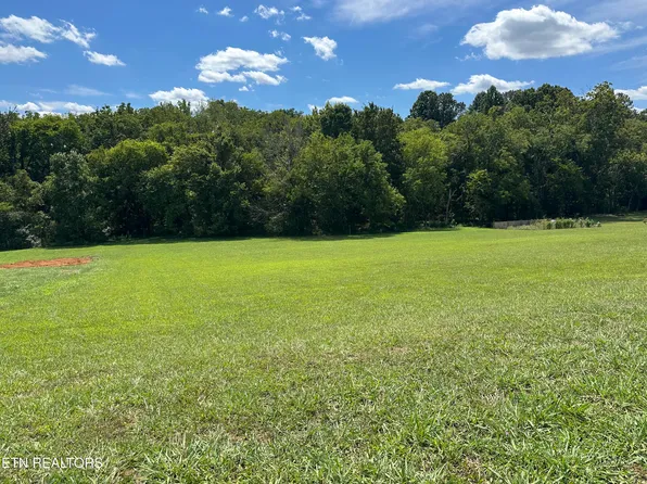 614 Winding Creek Way, Walland, TN 37886