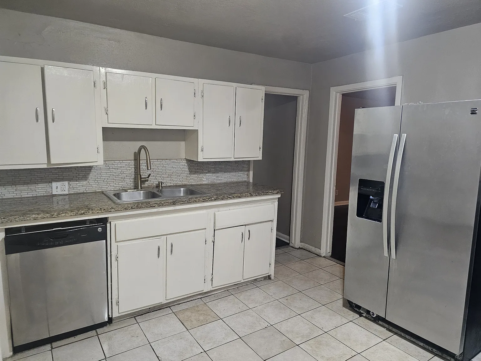 4 bed, 1700 sqft, $1,800 — Photo 1