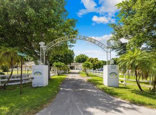 4551 NW 39th Ave, Pompano Beach, FL 33073