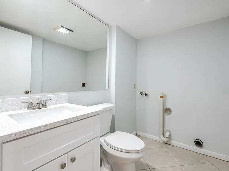 185 Charter Way — Photo 10
