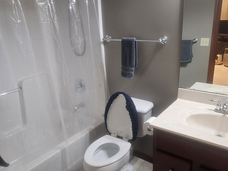 2nd image of 5905 Herons Blvd #1
