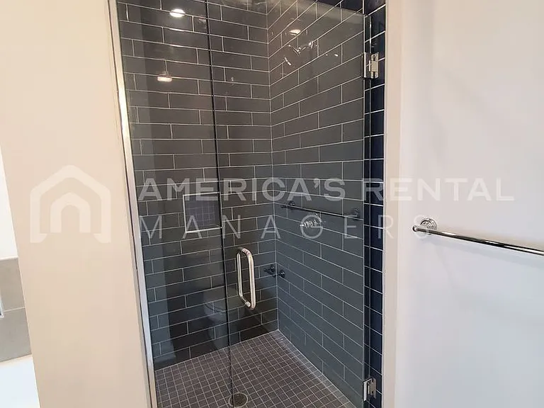 4676 Casablanca Dr — Photo 15