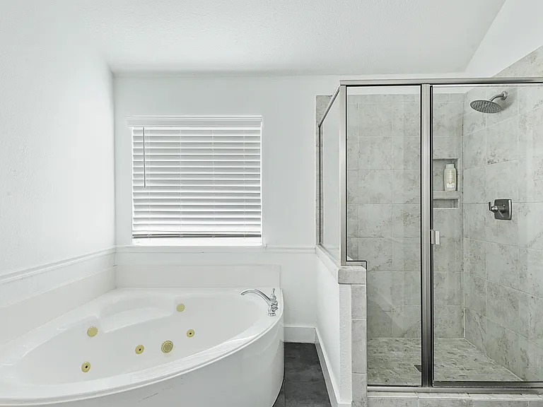 3805 Overlook Ct — Photo 18