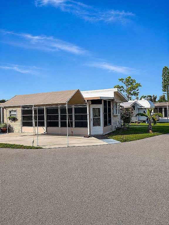 19701 N Tamiami Trl #76