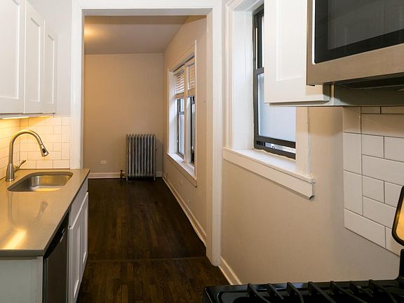 2nd image of 1355 1/2 W Touhy Ave APT 2E