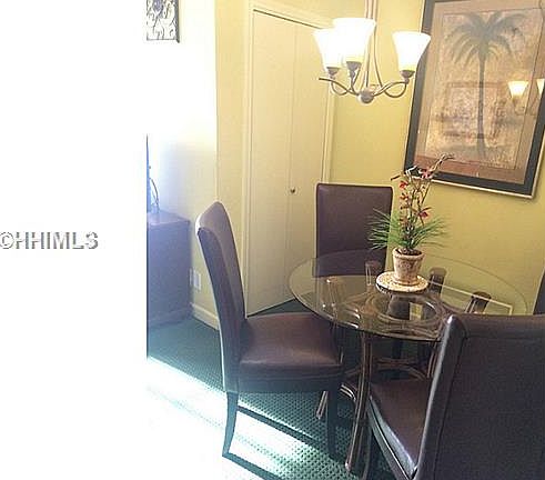 4th image of 12 Park Ln Unit 315