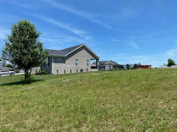 72 Tomahawk Blvd, Cadiz, KY 42211