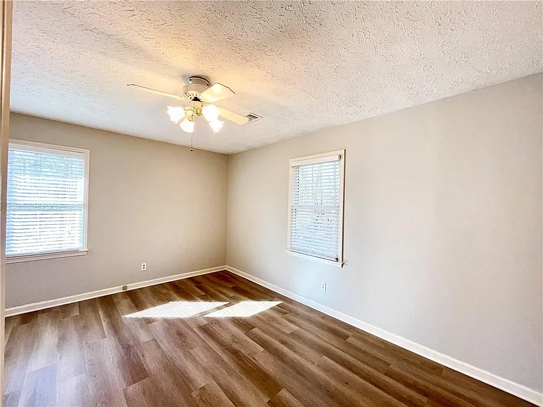2395 Brownstone Ct — Photo 36