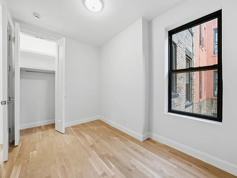 48 Pinehurst Ave #44 — Photo 7