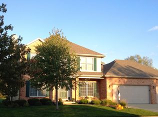 2410 Longmeadow Ln, Champaign, IL