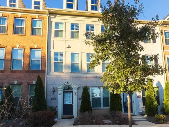 3620 Commodore Joshua Barney Dr NE, Washington, DC 20018