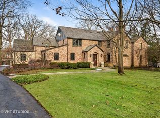 211 Pine Point Dr, Highland Park, IL 60035