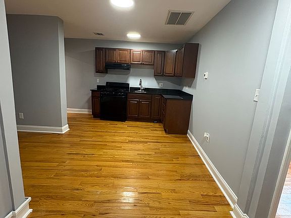 2nd image of 1136 Monroe Ave #1138-1/2
