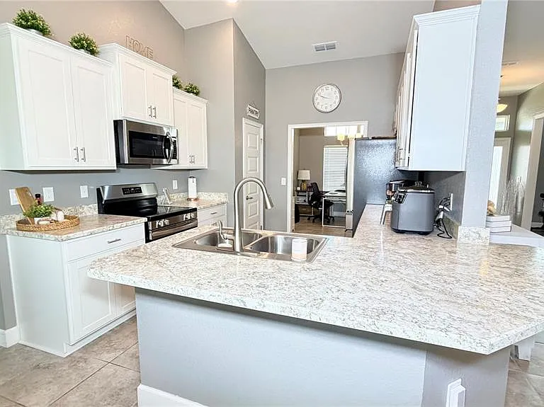 4015 Tullamore Ln — Photo 21