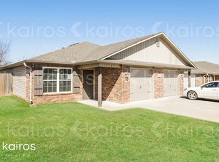 3901 E Thomas St #A, Siloam Springs, AR 72761
