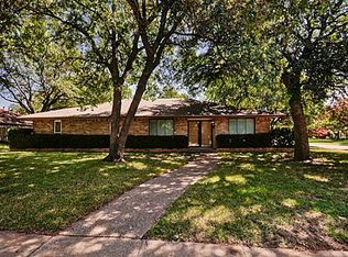 12565 Lochmeadows Dr, Dallas, TX 75244