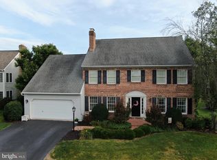 16 Sanderling Dr, Denver, PA 17517