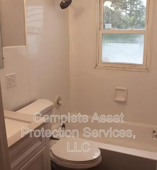 7326 Taft St — Photo 7