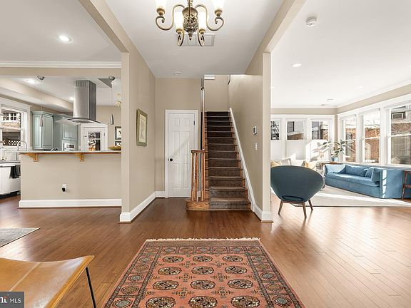 3rd image of 1409 Decatur St NW