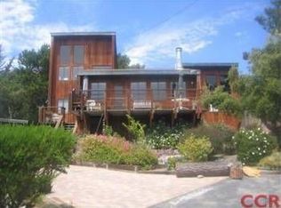 467 Wellington St, Cambria, CA 93428