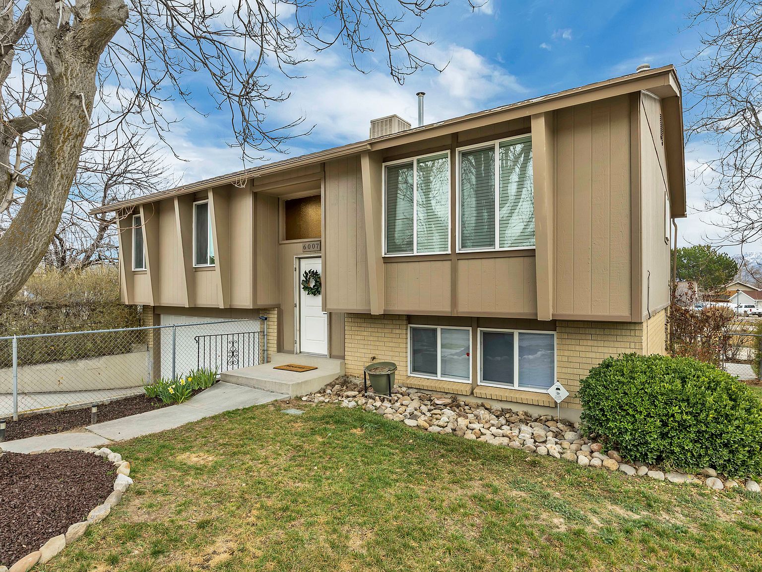 6007 S Sweet Basil N, Taylorsville, UT 84129 | MLS #2143448 | Zillow