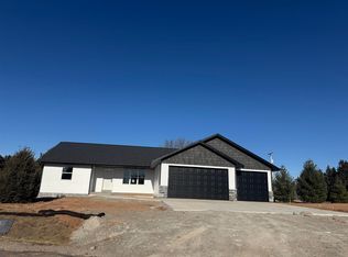 4920 Thornbury Ct, Larsen, WI 54947