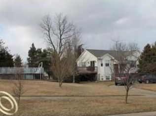 11295 Cathy Dr, Goodrich, MI 48438