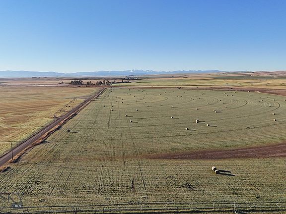 2nd image of B1 Manhattan Frontage Rd S