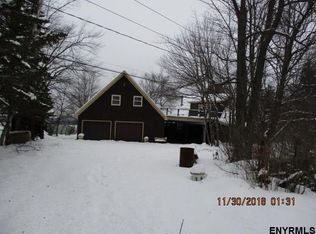 177 Golf Course Rd, Lake Pleasant, NY 12108