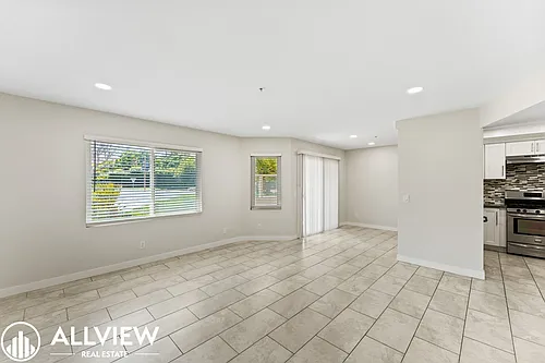 2418 Huntington Street Photo 1