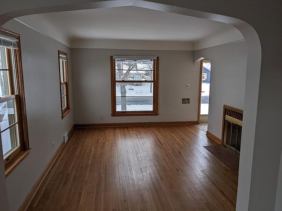 5th image of 5935 Chicago Ave
