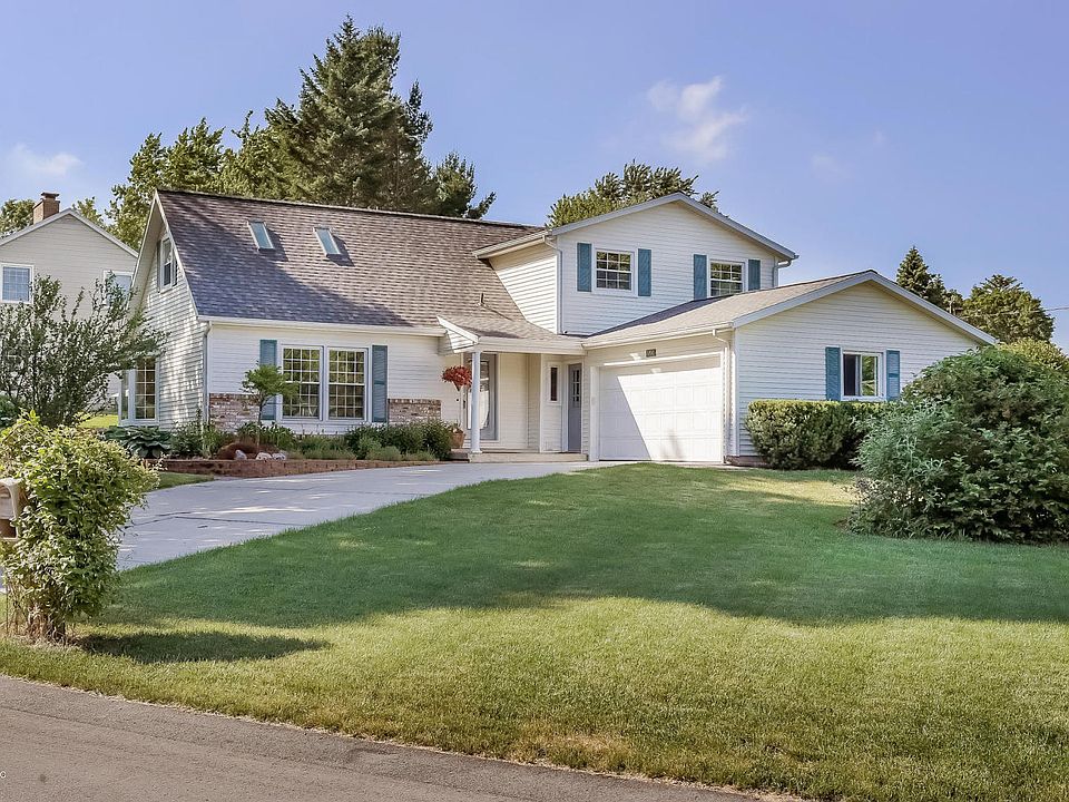1st image of 594 Carnoustie Ave SE