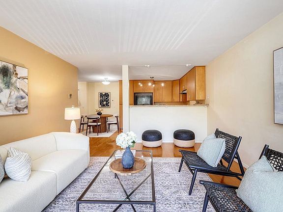 4th image of 6780 Friars Rd Unit 262