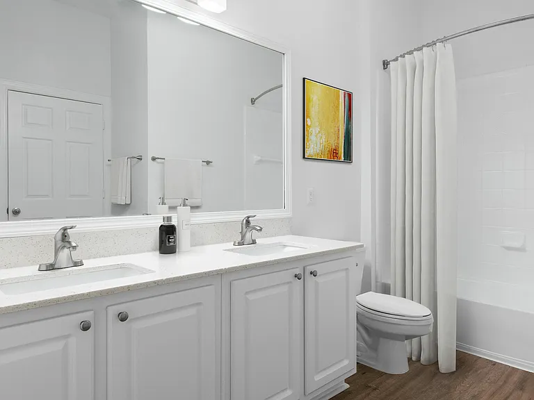 The Hartley - Bathroom