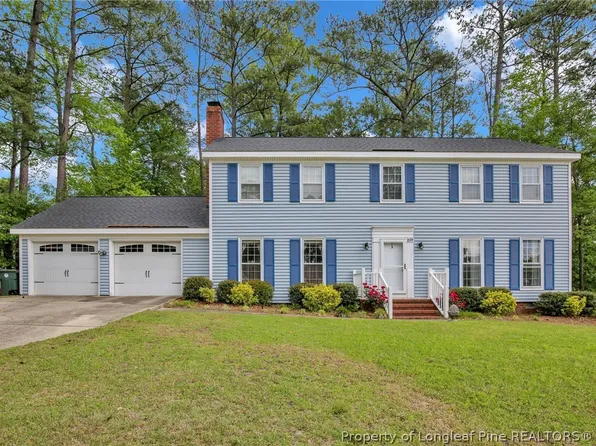 1604 NW Hennessy Pl, Fayetteville, NC 28303