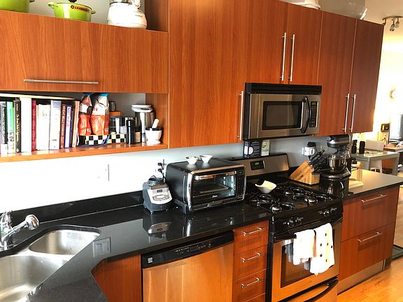 4th image of 3408 W Sunnyside Ave APT 3