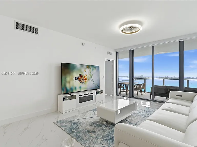 700 NE 24th St #4606 — Photo 12