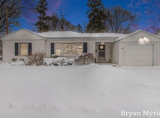663 Columbia Ave, Holland, MI 49423
