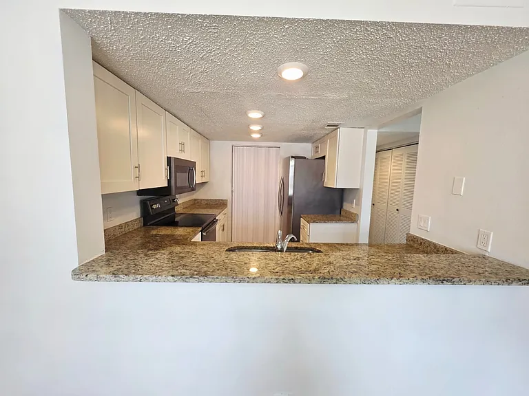 2470 Lakeway Branch Dr #907 — Photo 8