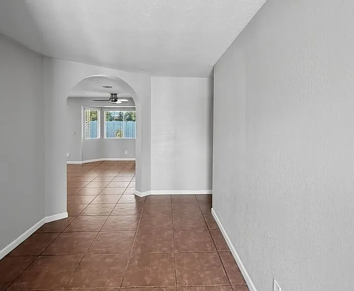 4910 W Gail Dr — Photo 5