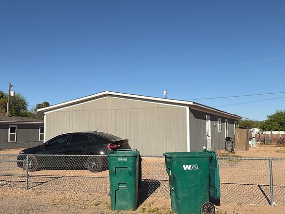 2nd image of 4545 N Sierra Dr