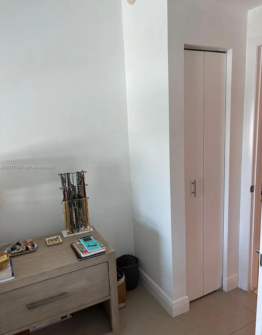 1 bed, 736 sqft, $2,750 — Photo 4